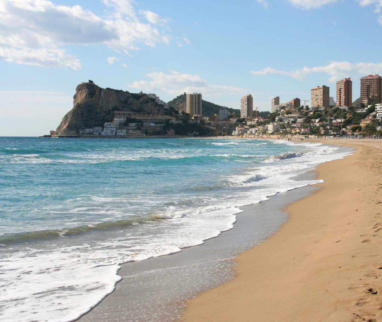Fmm Apartamentos La Nucia Benidorm Holidays Apartments Dış mekan fotoğraf